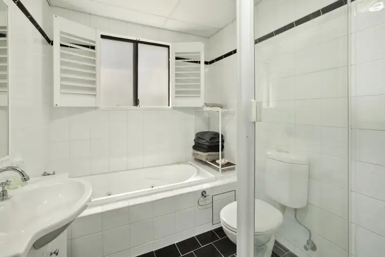 Fourth view of Homely apartment listing, 3/98 Starkey Street, Killarney Heights NSW 2087