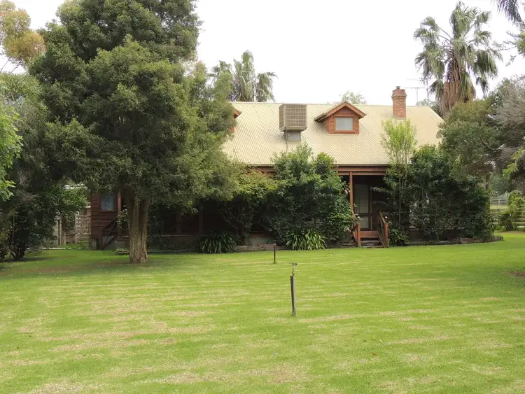 121 Lakeview Road, Koraleigh NSW 2735