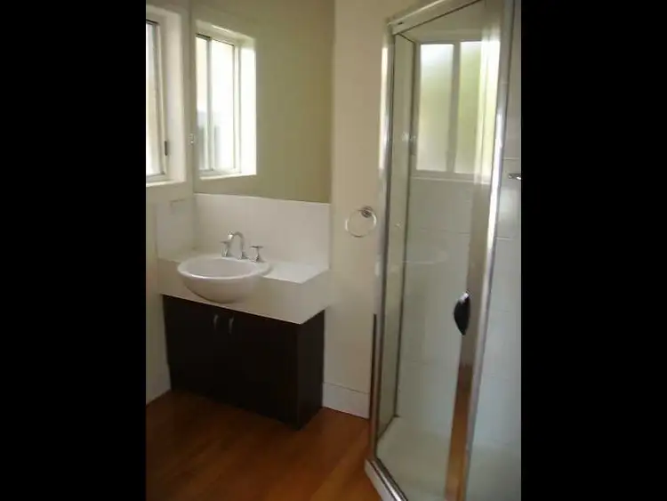 Fourth view of Homely semi-detached listing, 2/12B Balmoral Cresent, Bairnsdale VIC 3875