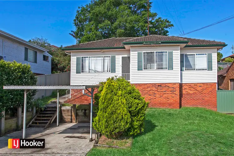 49 Mirrabooka Road, Lake Heights NSW 2502
