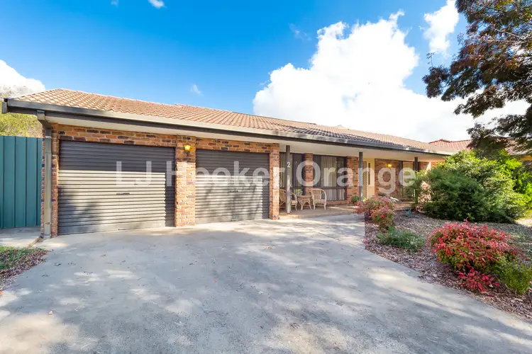2 Lyrebird Place, Orange NSW 2800