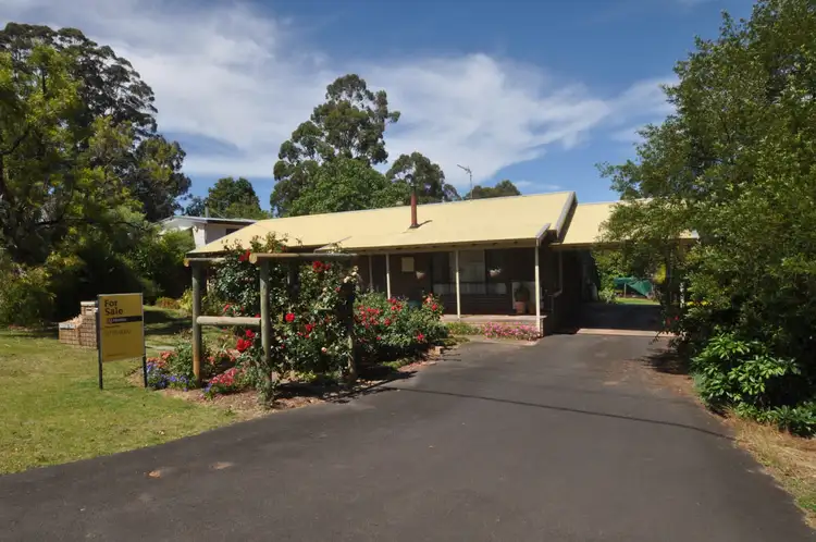 38 Robinson Street, Pemberton WA 6260