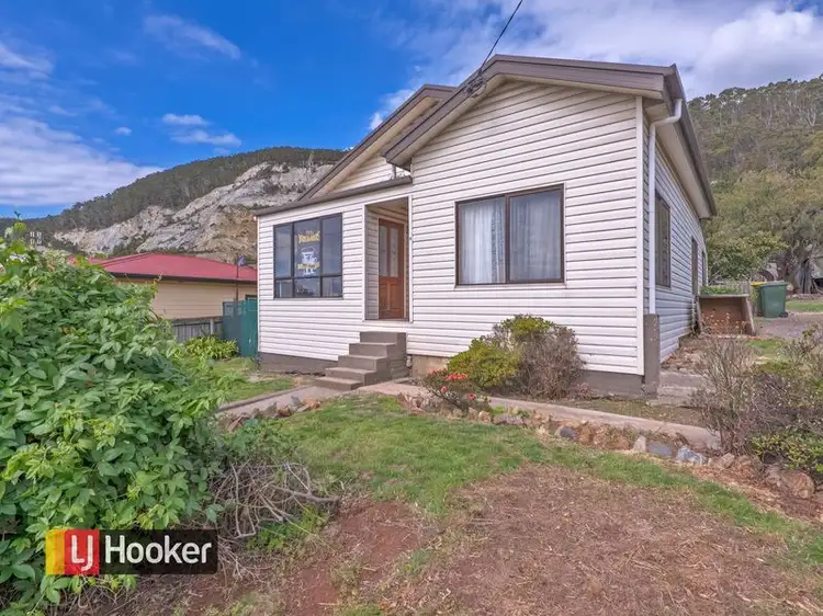 5 Bass Highway, Round Hill TAS 7320