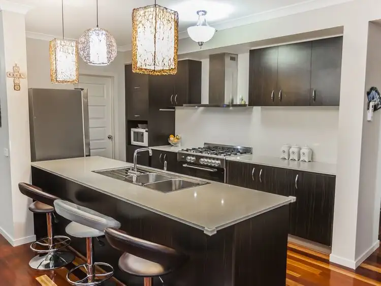 Third view of Homely house listing, 3 Parry Place, Craigieburn VIC 3064