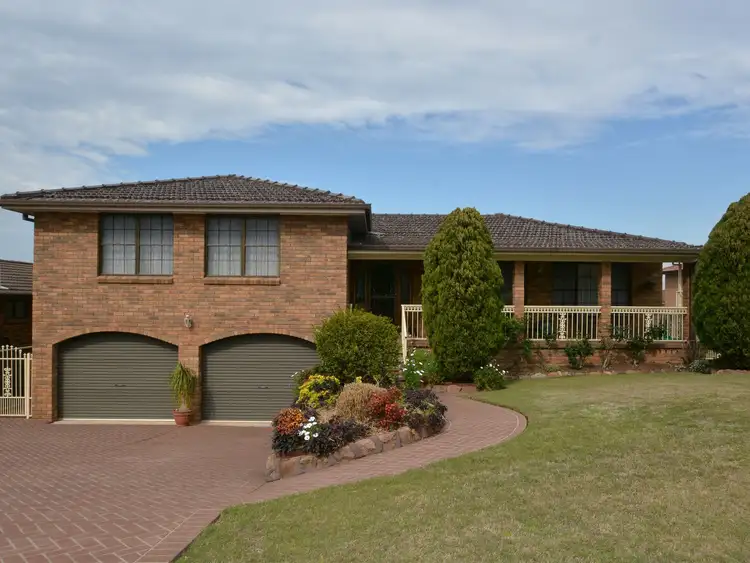 25 Corina Avenue, Bolwarra Heights NSW 2320