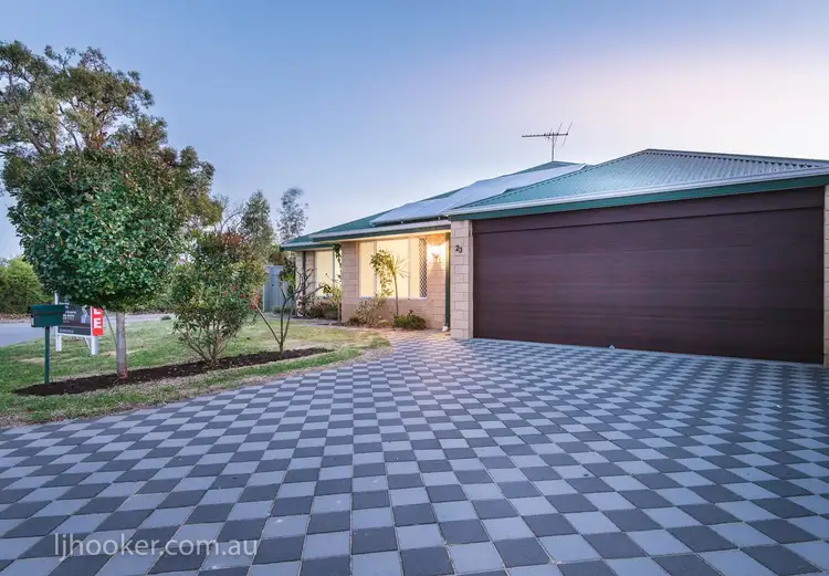 23 Serisier Parkway, Queens Park WA 6107