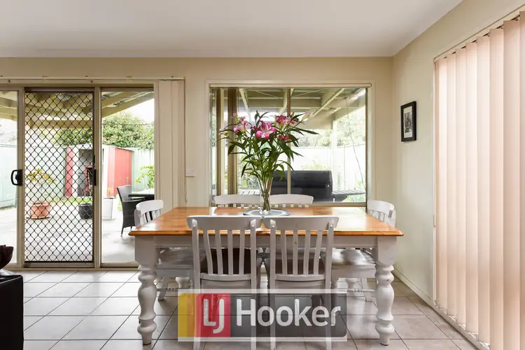 Sixth view of Homely house listing, 7 Oak Post Place, Cranbourne East VIC 3977