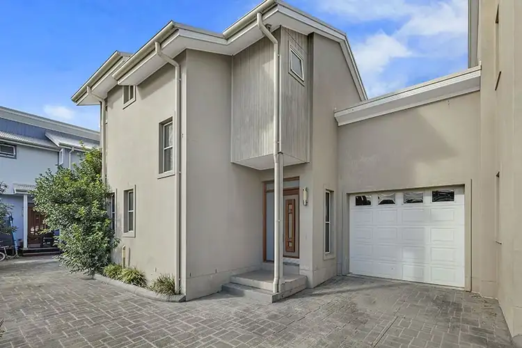 2/26 Bondi Road, The Entrance North NSW 2261