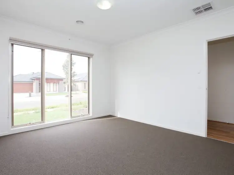 Fifth view of Homely house listing, 135 Beachview Parade, Sanctuary Lakes VIC 3030