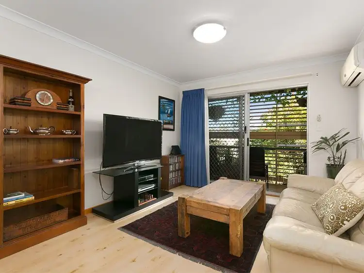 Fourth view of Homely unit listing, 2/22 Princess Street, Fairfield QLD 4103