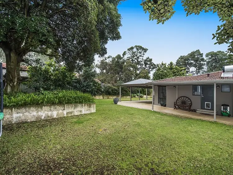 6 Springdale Road, Kalamunda WA 6076