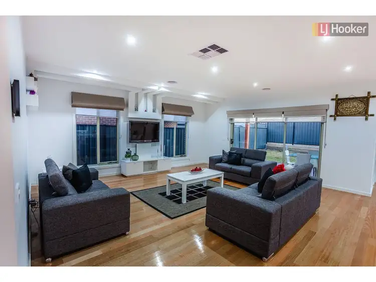 Seventh view of Homely house listing, 12 Brentwick Drive, Craigieburn VIC 3064
