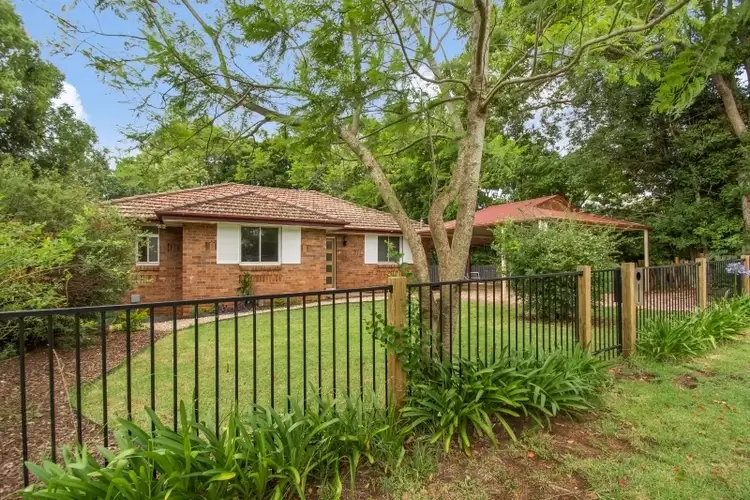 17 Atkinson Street, South Toowoomba QLD 4350
