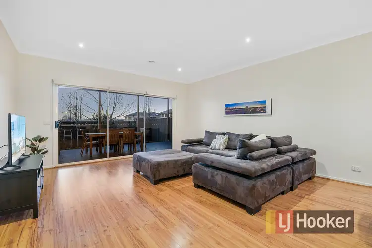 Third view of Homely house listing, 6 Sandpiper Close, Pakenham VIC 3810