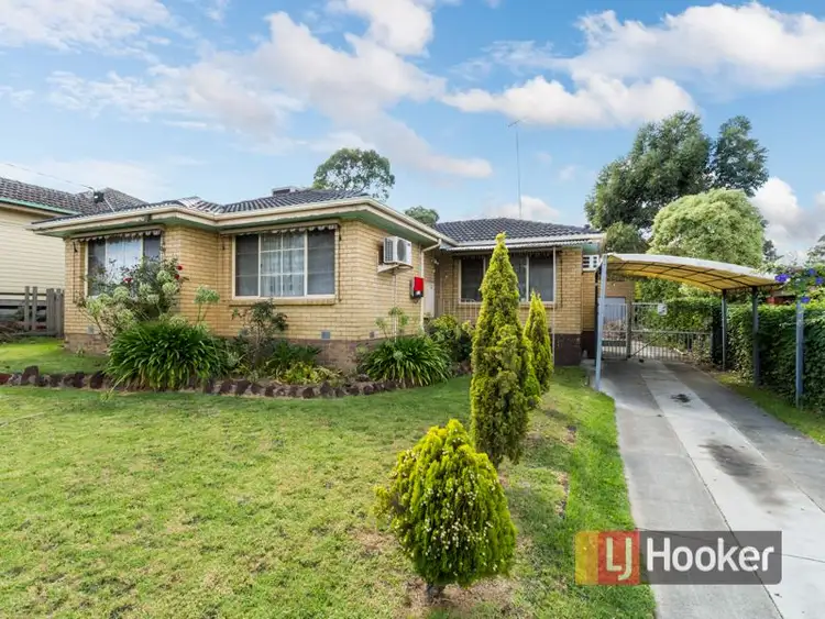 13 McLaughlan Avenue, Eumemmerring VIC 3177
