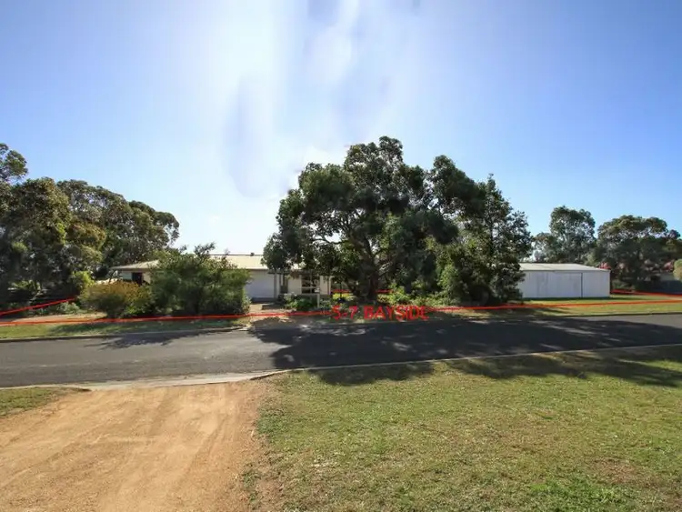 5-7 Bayside Avenue, Newlands Arm VIC 3875