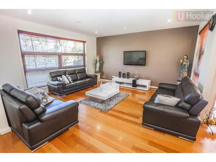 Second view of Homely house listing, 3 Elms Way, Craigieburn VIC 3064