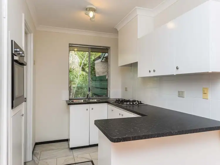 15/8 Newton Street, Bayswater WA 6053