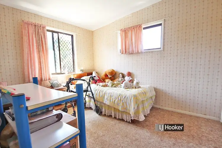 Sixth view of Homely house listing, 4 Willmott Court, Kallangur QLD 4503