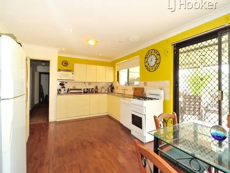 Sixth view of Homely house listing, 6 Holten Court, Cooloongup WA 6168