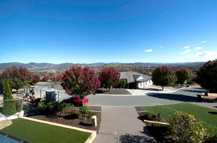 21 Wittunga Crescent, Banks ACT 2906