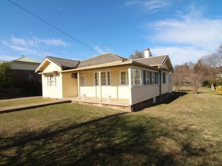 38 Icely Road, Orange NSW 2800
