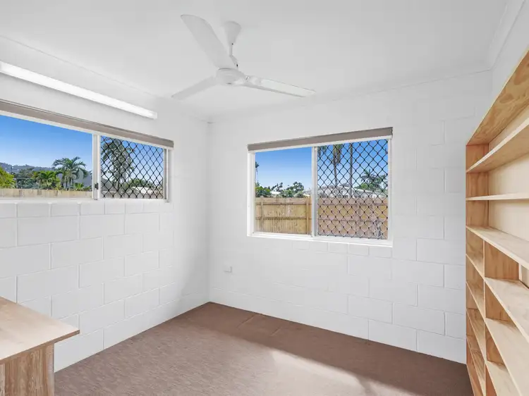 Fifth view of Homely semi-detached listing, 1/8 Holden Close, Whitfield QLD 4870