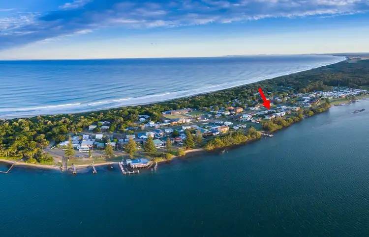Main view of Homely semi-detached listing, 2/43 Manning Street, Manning Point NSW 2430