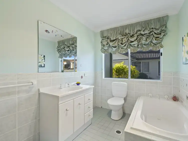Fifth view of Homely villa listing, 1/50-52 Karalta Road, Erina NSW 2250