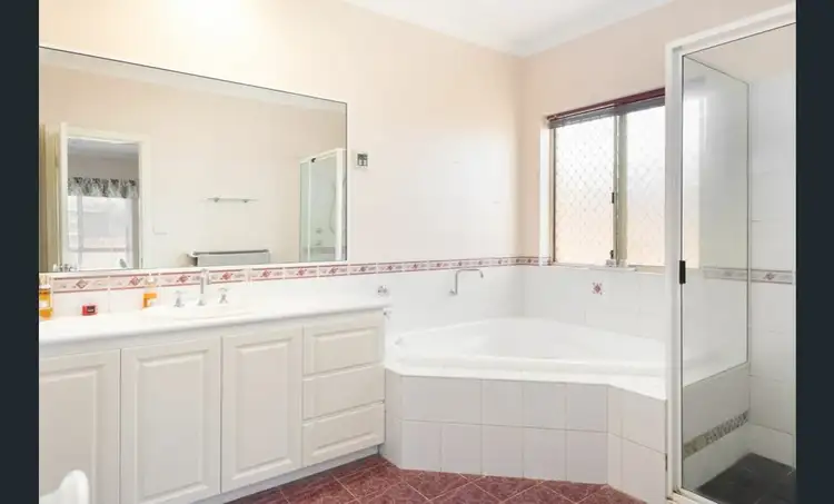 Sixth view of Homely house listing, 2 MCGILLIVRAY CRESENT, Somerville WA 6430