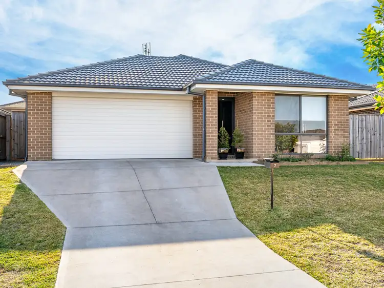 7 Sandpiper Circuit, Aberglasslyn NSW 2320