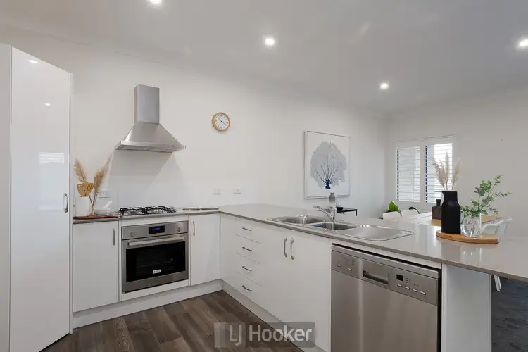 Sixth view of Homely villa listing, 3/25-27 Lurnea Crescent, Valentine NSW 2280