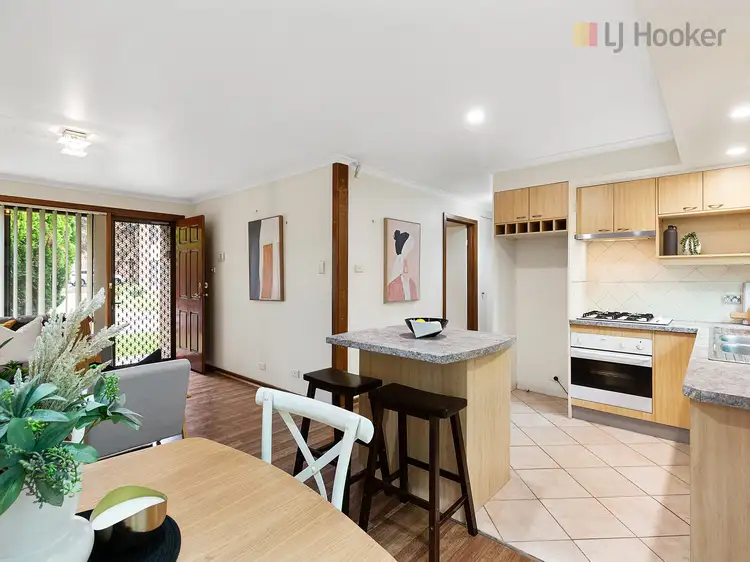 18/2A Karu Crescent, Mitchell Park SA 5043