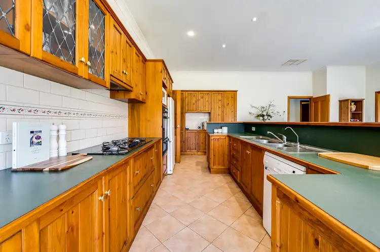 Sixth view of Homely house listing, 2 Leewood Court, Paradise SA 5075