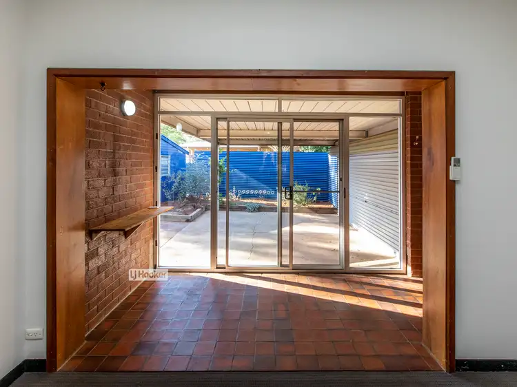 Fifth view of Homely semi-detached listing, 1/6 Aldridge Street, Araluen NT 870
