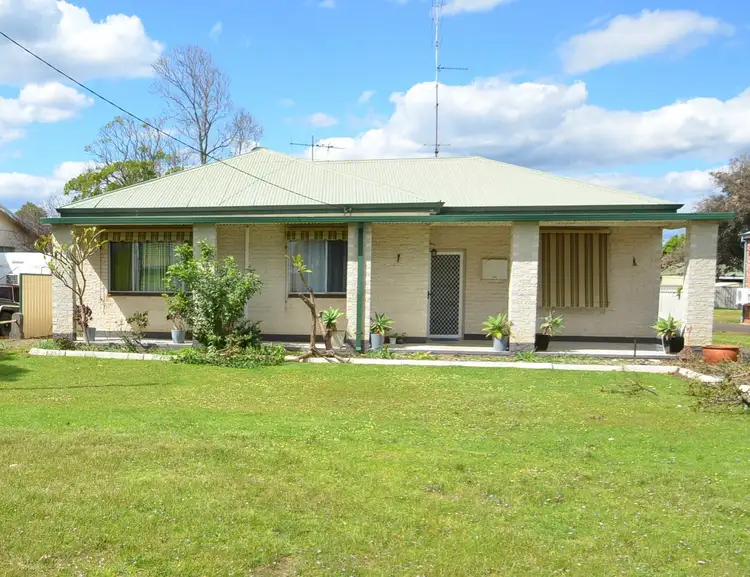 7 KIDSON STREET, Harvey WA 6220