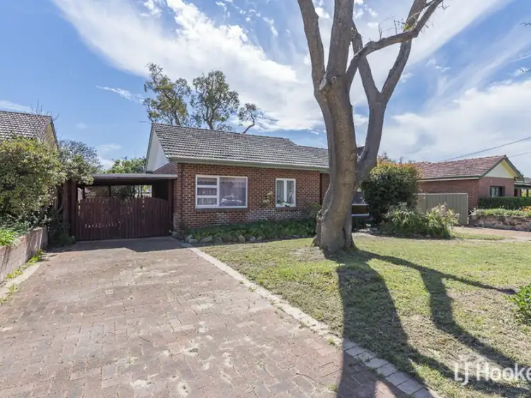 15 Wynyard Way, Thornlie WA 6108