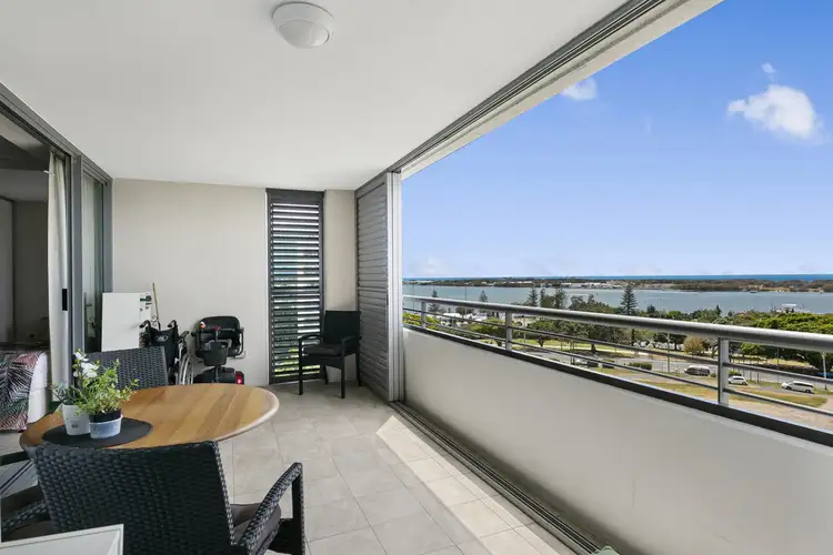 216/105 Scarborough Street, Southport QLD 4215