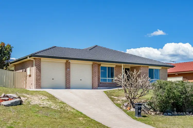 40 Squadron Crescent, Rutherford NSW 2320