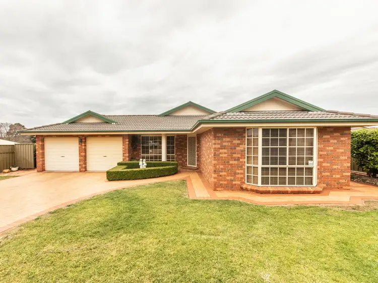 4 Gasnier Place, Dubbo NSW 2830
