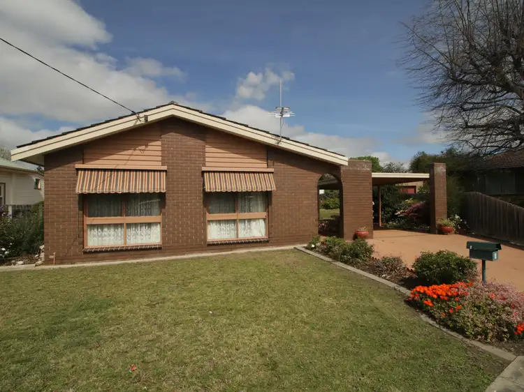 8 Grosvenor Court, Bairnsdale VIC 3875