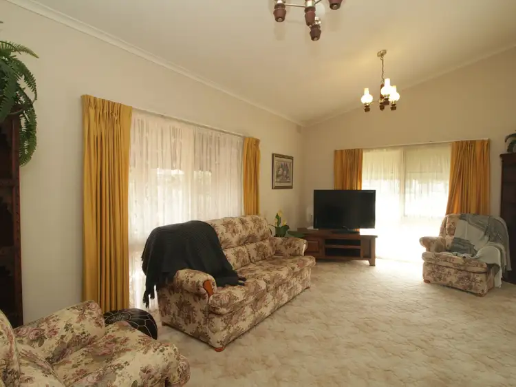 Second view of Homely house listing, 8 Grosvenor Court, Bairnsdale VIC 3875