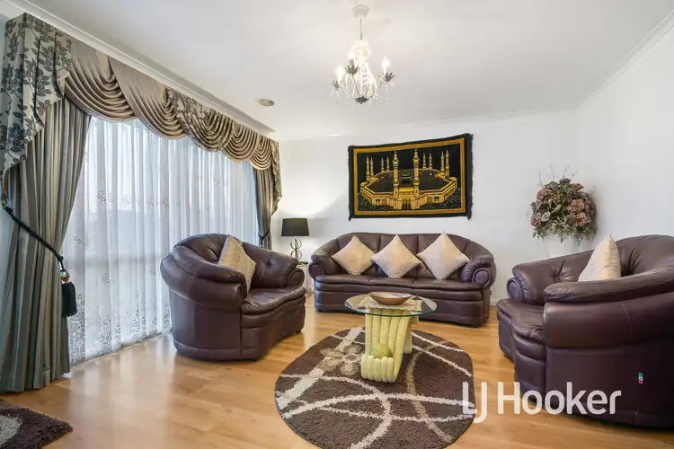 Fifth view of Homely house listing, 28 Edeys Run, Hampton Park VIC 3976