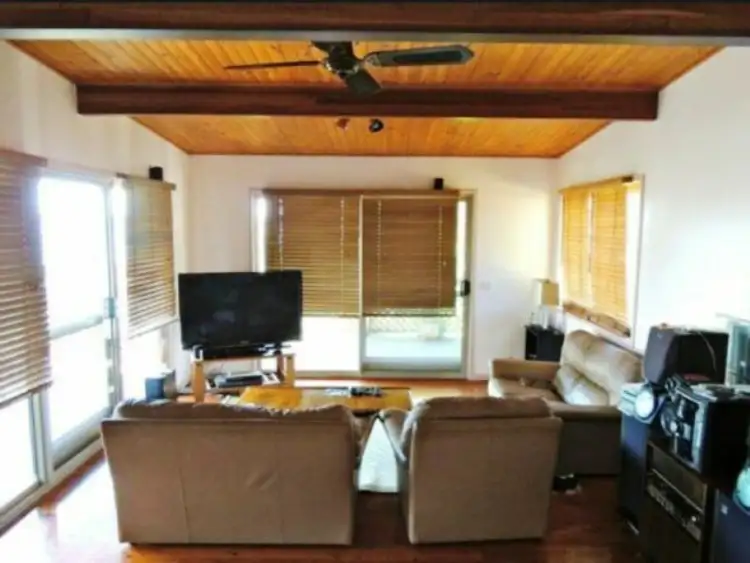 Fifth view of Homely house listing, 10 Koonwarra Parade, Macleay Island QLD 4184