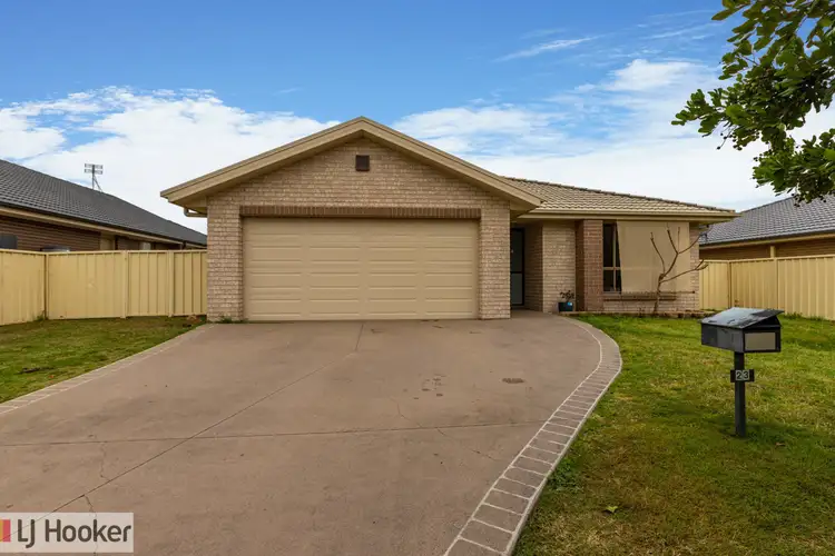 23 Edward Windeyer Way, Raymond Terrace NSW 2324