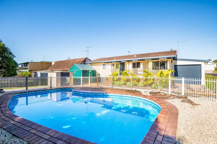 24 Pullen Street, Woolgoolga NSW 2456
