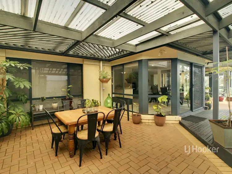 Fifth view of Homely house listing, 10 Charlton Place, Eastwood VIC 3875