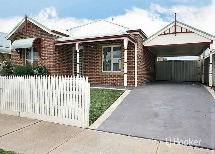1 Willowbank Pocket, Pakenham VIC 3810