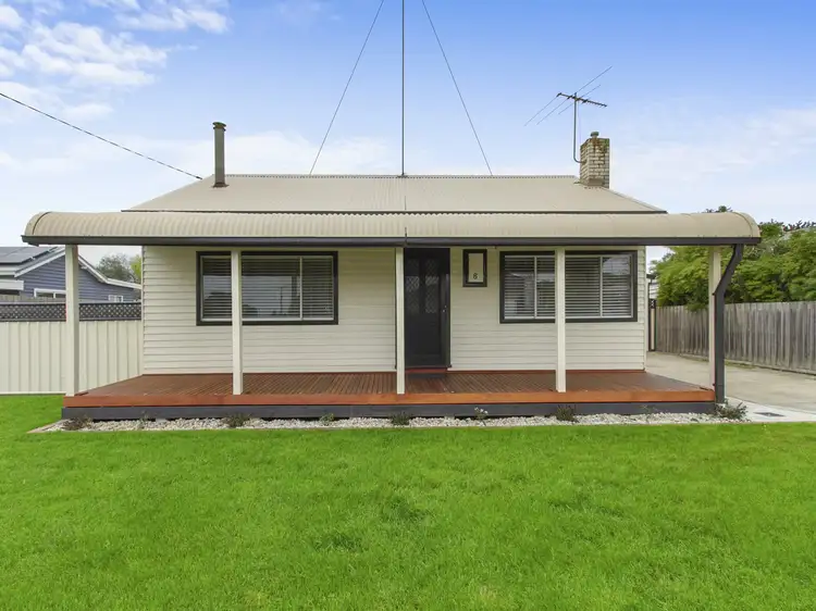 Main view of Homely house listing, 8 Doyne Crescent, Traralgon VIC 3844