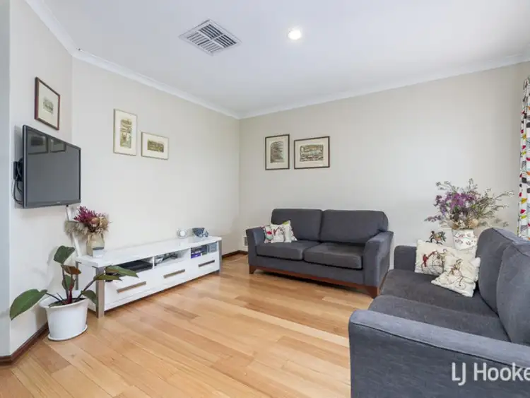 Second view of Homely house listing, 6 Bullfinch Street, Huntingdale WA 6110